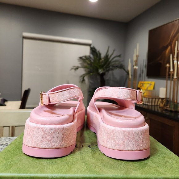 NEW Gucci Supreme Pink Monogram Coated Canvas & Leather Platform Sandal Size 37 - Picture 9 of 12